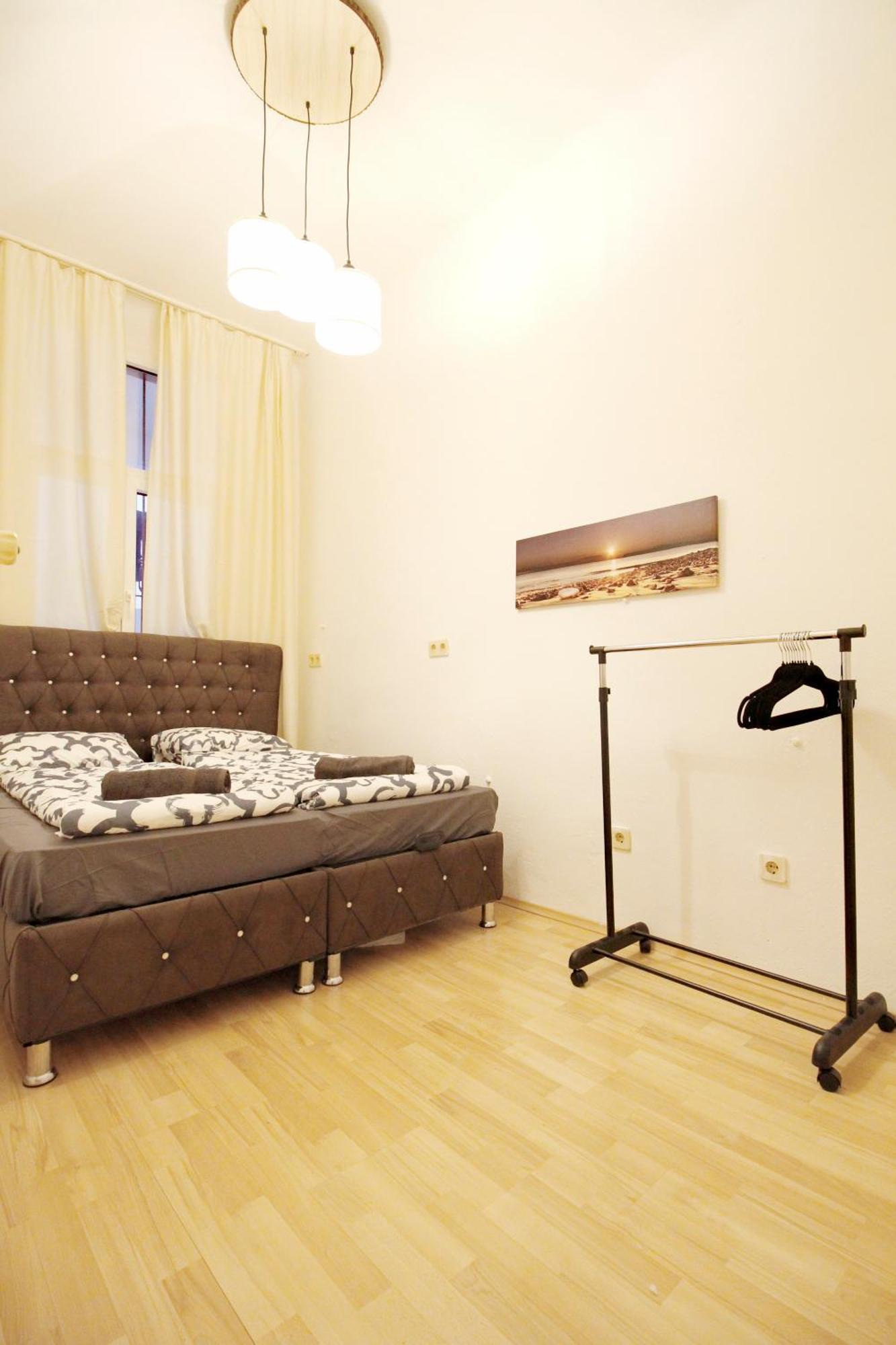 Homestay Comfortable Near Schonbrunn Palace